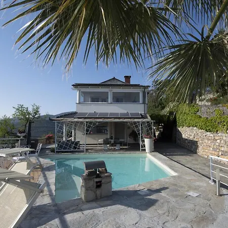 Вилла Bellavista Evelyne E Giorgio Pontedassio